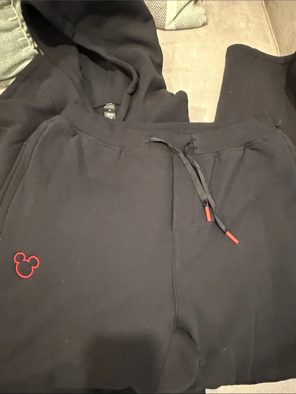 lululemon athletica black pullover
